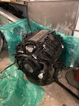 Motor BMW N62B44 4.4i 245kw