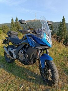 CFMOTO 650MT