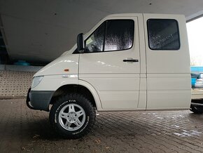 Mercedes Benz Sprinter 4x4 najeto 43900km