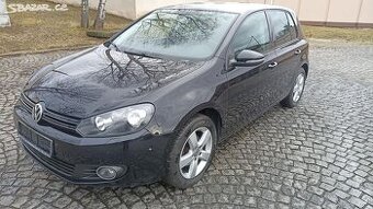 VW Golf VI 1,2 TSi 77kw Málo najeto - 1