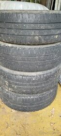 Prodám sadu 4kusy pneumatiky 205/70R15C s disky - 1