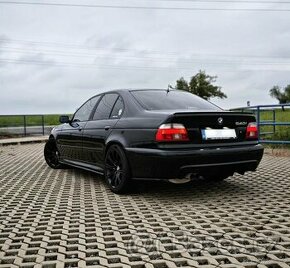 BMW e39 540i