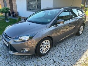 FORD FOCUS COMBI 1.6 BENZÍN 110 kW TITANIUM