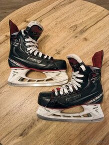 Brusle Bauer Vapor x2.7 - vel 4 D / 37,5 EUR - hezký stav