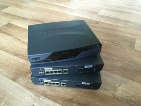 Router Cisco 871 K9 - 1