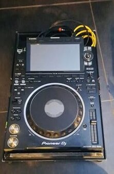 2 x Pioneer cdj 3000 vcetne singel case