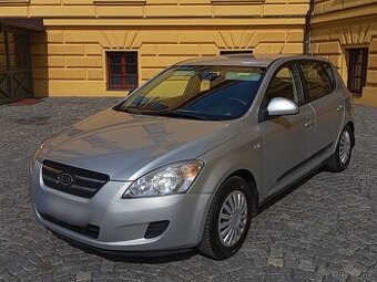 Kia Ceed 1.4i 80 kW - 135.000KM, 2009 - 1