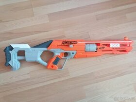 Nerf Accustrike Alphahawk - pistole + 5 šipek - 1