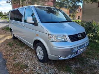 VW Caravella Long 2.5 TDi 9míst