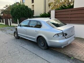 ŠKODA SUPERB II SEDAN 2013 DSG 4X4 LAURIN KLEMENT