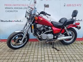 Honda VF 700c Magna