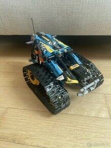 Lego Technic 42095 Kaskadérské závodní auto