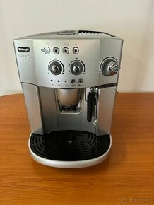 Kávovar DeLonghi ESAM 4200 S Magnifica