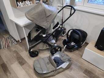 Kočárek Bugaboo Fox 2 + skejtík + vajíčko Cybex Aton 5