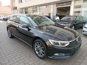 VW Passat B8 2.0TDI 140kW Webasto Virtual Tažné Panorama DAB