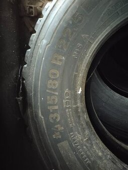 Pneu 315/80r22.5