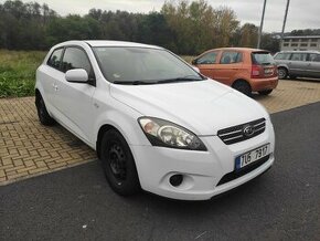 KIA CEED 1.6 CRDI DIESEL 85KW 2009