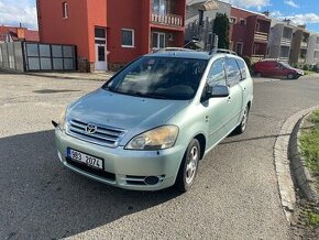 Toyota Avensis Verso