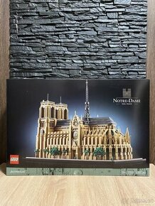 LEGO® Architecture 21061 Notre Dame v Paříži