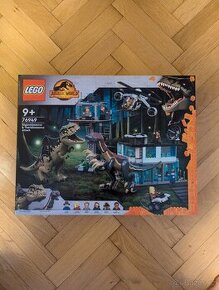 LEGO Jurský svět 76949 Útok giganotosaura