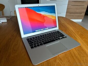 Apple Macbook Air 13,3