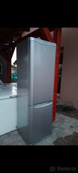 Lednice s mrazakem Indesit - 1