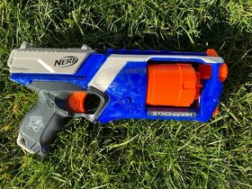 Nerf pistole N-strike Elite Strongarm