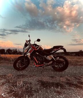 KTM Duke 125 - 1