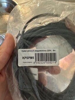 Kabel síťový k magnetofonu 220V,