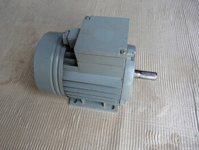 Elektromotor MEZ Mohelnice 1,1kw 2840 ot/min - 1