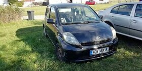 Daihatsu Sirion 1.3i - Subaru Justy- Toyota Yaris