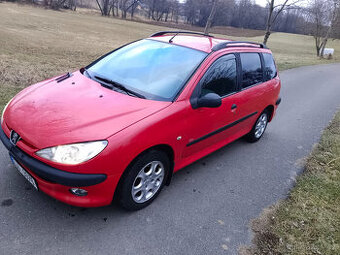 Peugeot 206 1.4 HDI 50kW, Tažné, Kombi, Nové v CZ, Nová STK