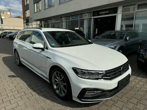 VW Passat B8 2.0TDI 147kW 4x4 DSG R-Line ACC - Zálohováno