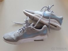 CHLAPECKÉ SPORTOVNÍ  BOTY NIKE AIR vel.35,5.