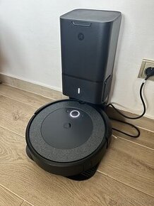 Robotický vysavač iRobot Roomba i4+