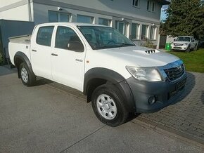 Toyota Hilux DC 2.5 I D-4D Terra 08/2013