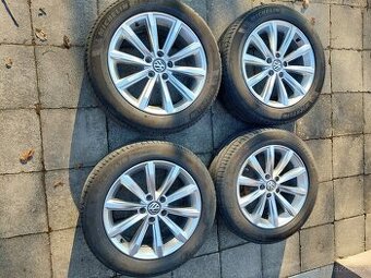 Prodám  Alu kola s pneu Michelin 215/55 R17