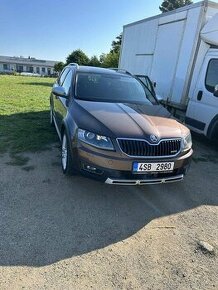 Prodám škodu octavia scout 2.0 tdi 135kw. DSG. - 1