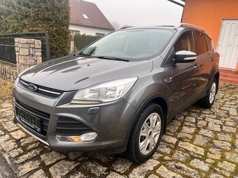 Ford Kuga 1.6i benzin  8/2014 ČR 92 tis km