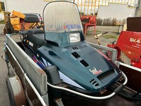 Sněžný skútr Yamaha Viking II s SPZ - 1