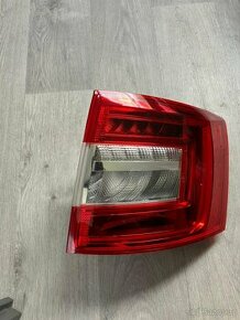 Škoda Octavia 3 combi zadní světlo