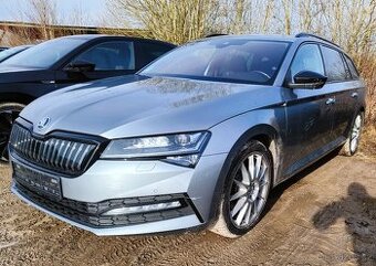 Škoda Superb iV sportline TSI 160kw,Matrix,webasto,tažné,DCC