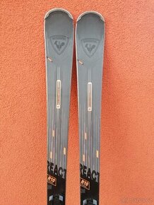 ROSSIGNOL React R10 Ti 182cm r-17. Model 2022/2023 pěkné