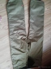 téměř nové zimní kalhoty Quiksilver xl khaki