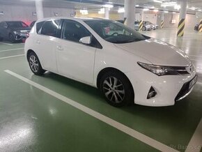 Toyota Auris 1.6., r.v.2014 - 1