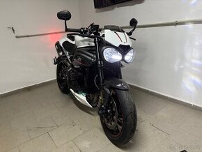 Triumph speed triple RS 1050