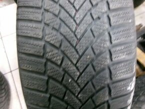 235/55 R17 BRIDGESTONE (cca 5mm) č.14876 - 1