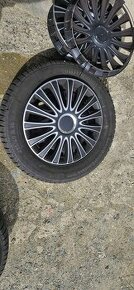 Zimní sada 215/60 r16 Continental +plech.disky a poklice