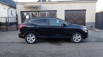 NISSAN QUASHQAI 1,6i , 120kW