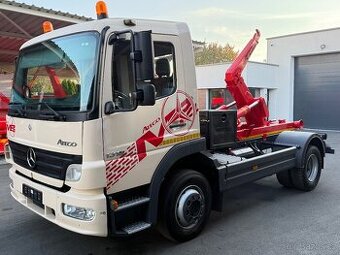 MERCEDES-BENZ ATEGO 1318 HÁKOVÝ NOSIČ KONTEJNERŮ